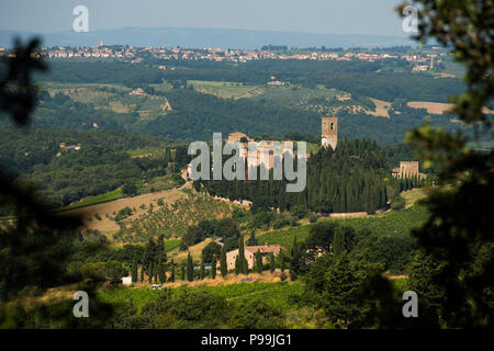 Badia a Passignano, Passignano, Toscana, Italien. Juni 2018 Badia di Passignano oder die Abtei von Passignano ist ein historischer Abtei in der Gemeinde TAVARNELLE Stockfoto