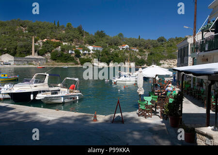 Die hübsche kleine Harbourside Dorf Loggos, Paxos, Griechenland Stockfoto