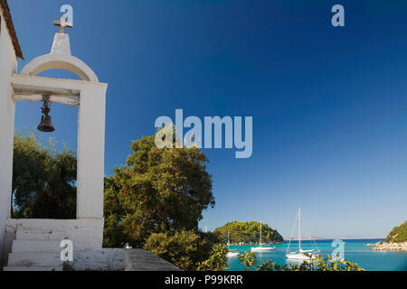 Die hübsche kleine Harbourside Dorf Lakka, Paxos, Griechenland Stockfoto