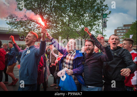 Wembley, London, UK. 29. Mai 2016. Barnsley und Millwall fans Ankommen im Wembley Stadium im guten Geist für die Liga eine Play-off-Finale. Im Bild: Stockfoto