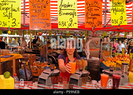 Deutschland, Nordrhein-Westfalen Wochenmarkt in Essen. Stockfoto