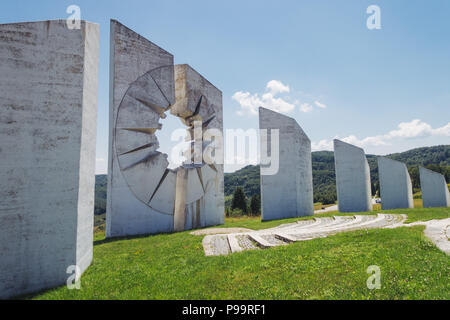 Die Kadinjača Gedenkstätte in Serbien, die Partisanen in der Schlacht von Kadinjača am 29. November der Gefallenen zu gedenken, 1941 Stockfoto