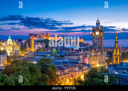 Luftaufnahme von Calton Hill, Edinburgh, Großbritannien Stockfoto