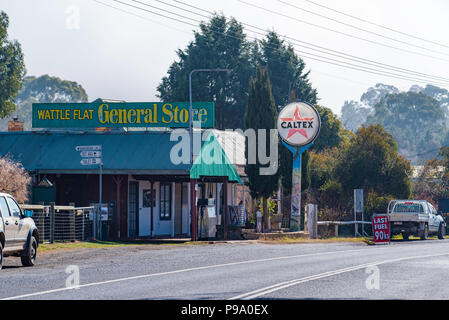 Der General Store und Benzin (Gas) Station bei wattle Wohnung im Land New South Wales in der Nähe von Sofala und Bathurst. Stockfoto