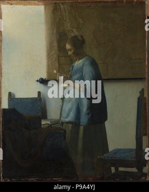 Frau in Blau lesen einen Brief. Museum: Rijksmuseum, Amsterdam. Stockfoto