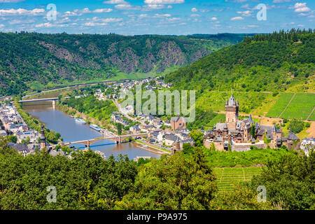 Hohen Winkel Blick auf Cochem und Mosel in Deutschland Stockfoto