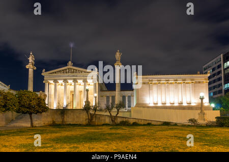 Nacht Panorama der Akademie von Athen, Attika, Griechenland Stockfoto