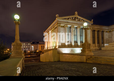 Nacht Panorama der Akademie von Athen, Attika, Griechenland Stockfoto