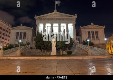 Nacht Panorama der nationalen Bibliothek von Athen, Attika, Griechenland Stockfoto