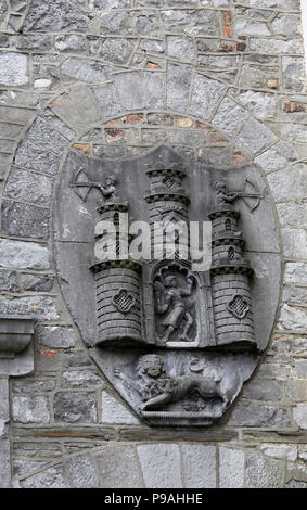 Historische Wappen auf der Thosel Gebäude in Kilkenny Stockfoto