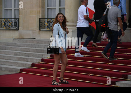 Paris, Frankreich. 16. Juli 2018. Rachel Legrain-Trapani, ehemalige Miss Frankreich und Freundin der französischen Nationalmannschaft Verteidiger Benjamin Pavard, kommt an der Präsidentschaftswahlen Elysee Palace im Zuge von Frankreichs WM-Sieg. Rachel Legrain-Trapani, la petite Amie de Benjamin Pavard, kommen au Palais de l'Elysee la Reception pour en l'honneur de Champions du Monde de Football. *** Frankreich/KEINE VERKÄUFE IN DEN FRANZÖSISCHEN MEDIEN *** Credit: Idealink Fotografie/Alamy leben Nachrichten Stockfoto