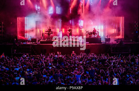 Alt-J live auf der Bühne am Obelisk Latitude Festival, henham Park, Suffolk, England, 15. Juli 2018 Stockfoto