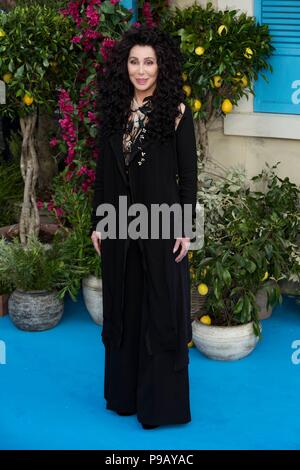 London, Großbritannien. 16. Juli 2018. Cher besucht Mamma Mia! Hier gehen wir wieder - Weltpremiere. London, Großbritannien. 16/07/2018 | Verwendung der weltweiten Kredit: dpa Picture alliance/Alamy leben Nachrichten Stockfoto