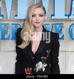 London, Großbritannien. 16. Juli 2018. Amanda Seyfried besucht Mamma Mia! Hier gehen wir wieder - Weltpremiere. London, Großbritannien. 16/07/2018 | Verwendung der weltweiten Kredit: dpa Picture alliance/Alamy leben Nachrichten Stockfoto