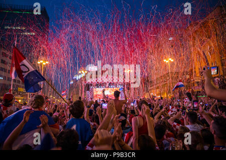 Zagreb, Kroatien, Sonntag, Juli 16, 2018, Feier der Kroatischen Fußball-Nationalmannschaft auf dem platz Ban Jelacic Credit: Nino Marcutti/Alamy leben Nachrichten Stockfoto