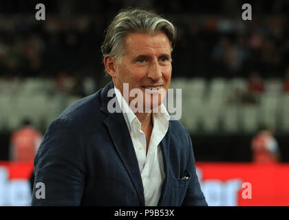 Das Stadion in London, London, Großbritannien. Am 15. Juli 2018. Die Leichtathletik-WM, Tag 2; IAAF Präsident Lord Sebastian Coe während der Preisverleihung verfahren Credit: Aktion plus Sport/Alamy leben Nachrichten Stockfoto