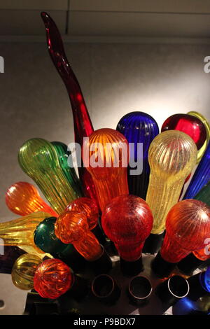 Glasskulpturen von Dale Chihuly Kinder Ausstellung auf das Children's Museum in Indianapolis, Indiana. Stockfoto