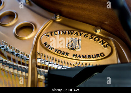 Appleton, WI - 20. Mai 2018 - Eine in einem Grand Piano mit dem Logo der Steinway & Sons. Stockfoto