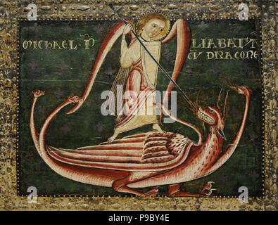 Meister des Sant Pau de Casserres. Altar Frontal der Erzengel. Detail-Darstellung Saint Michael den Drachen zu kämpfen. 2. Viertel des 13. Jahrhunderts. Katalanischer Herkunft. Nationalen Kunstmuseum von Katalonien. Barcelona. Katalonien. Spanien. Stockfoto