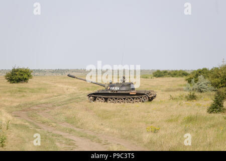 BABADAG, Rumänien - 23. JUNI 2018: Eine russische T-55 Light Tank, während einer Räumungsübung Stockfoto