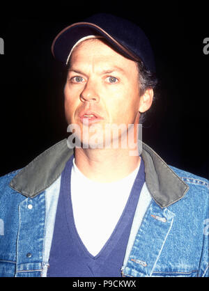 CULVER CITY, CA - 18. März: Schauspieler Michael Keaton besucht Screening von "Basic Instinct" am 18. März 1992 bei Sony Studios in Culver City, Kalifornien. Foto von Barry King/Alamy Stock Foto Stockfoto