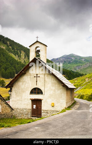 Kleine Kapelle in den Ausläufern der französischen Alpen, Nationalpark Mercantour, Frankreich, Europa Stockfoto