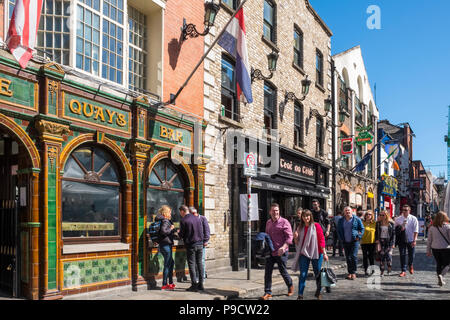 Street Scene im Temple Bar, Dublin, Irland, Europa Stockfoto