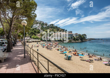 Canyelles Strand in Roses an der Costa Brava am Kap Creus Stockfoto