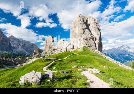 Cinque Torri, Dolomiti Alpen, Italien. Die fünf Säulen in den Dolomiten, Südtirol, Südtirol Stockfoto