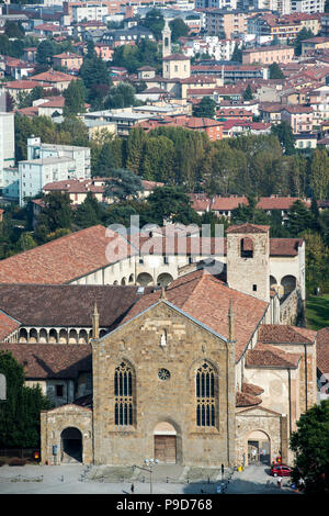 Italien, Lombardei, Bergamo Città Alta, Stadtbild mit S. Agostino Kirche und Kreuzgang Stockfoto