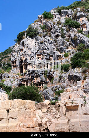 Lykischen Felsen gehauenen Gräbern, Myra, Türkei Stockfoto