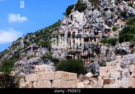 Lykischen Felsen gehauenen Gräbern, Myra, Türkei Stockfoto