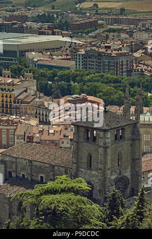 Allgemeine Ansicht der Stadt Burgos und seine Kathedrale von Turm der Burg. Kastilien und Leon, Spanien, Europa Stockfoto