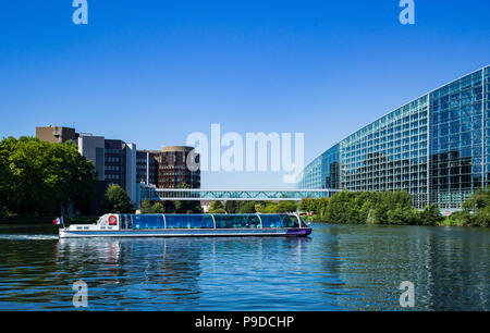 Batorama Straßburg, das Europäische Parlament Gebäude, Gebäude Louise Weiss, Batorama sightseeing tour Boot, Ill, Elsass, Frankreich, Europa, Stockfoto