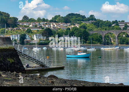 St. Budeaux Devon England Juli 12, 2018 Blick auf Saltash Cornwall auf der Seite des Flusses Stockfoto