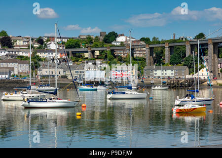 St. Budeaux Devon England Juli 12, 2018 Blick auf Saltash Cornwall auf der Seite des Flusses Stockfoto