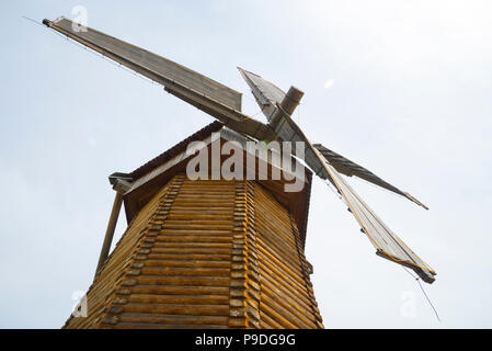 Holz- Mühle in das Museum von Brot in Bolgar in Russland in der Republik Tatarstan. Tag Sommer. Stockfoto