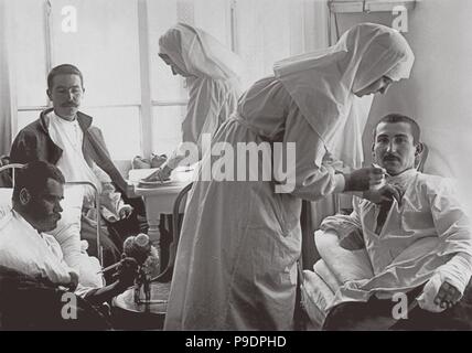 Krankenhaus der Gemeinschaft von der Pflege der Schutz der Theotokos Schwestern in Petrograd. Museum: private Sammlung. Stockfoto