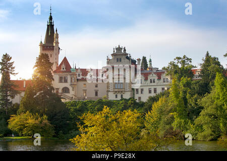 Mansion XII-XVI Jahrhundert in Prag in der Nähe von Prag, Tschechische Republik in der Nähe von Prag Stockfoto