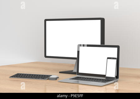 Leerer Bildschirm Desktop Monitor, Laptop und Smartphone auf hölzernen Hintergrund mit Freistellungspfad isoliert. 3D-Darstellung Stockfoto