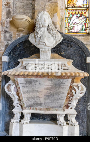 18. jahrhundert Grab von Sir Thomas Denison (gestorben 1765) in allen Heiligen Kirche im Park von Harewood House, Leeds, West Yorkshire GROSSBRITANNIEN Stockfoto