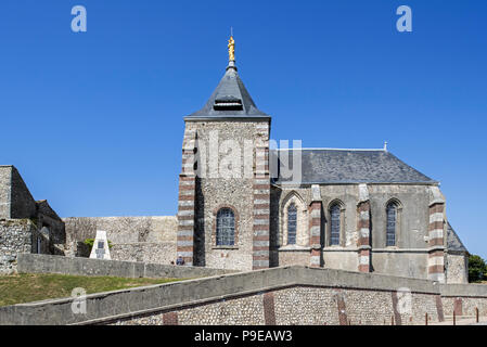 14. Jh. Chapelle Notre-Dame du Salut Kapelle mit vergoldeten Statue der Jungfrau auf dem Dach in Fécamp, Normandie, Seine-Maritime, Frankreich Stockfoto