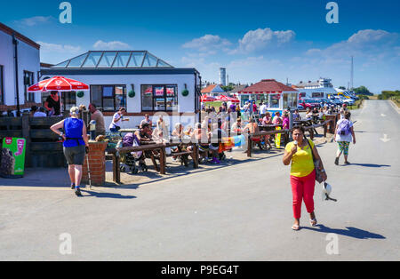 Die Chalk Leuchtturm und Sommer Wetter bei Flamborough Head, einfach Yorkshire Stockfoto