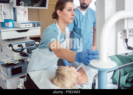 Team der Endoskopie im Krankenhaus Stockfoto