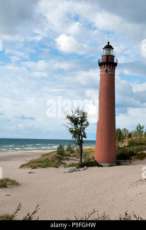 Wenig Sable Point Lighthouse in Pentwater Michigan am Lake Michigan. In der Silver Lake State Park entfernt. Stockfoto