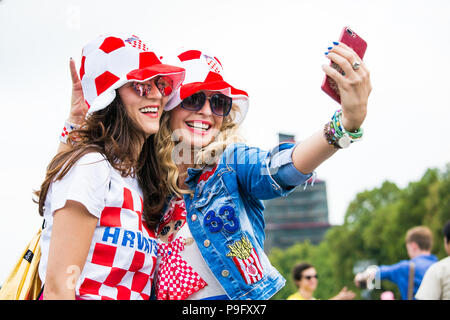 Moskau, Russland - Juli, 2018: Kroatische Fußballfans der Welt Cup in Moskau, Russland Stockfoto