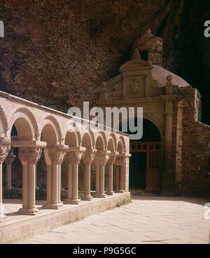 VISTA DEL CLAUSTRO DEL MONASTERIO DE SAN JUAN DE LA PEÑA-SIGLO XII-ROMANICO ESPAÑOL. Lage: MONASTERIO DE SAN JUAN DE LA PEÑA, BOTAYA, HUESCA, SPANIEN. Stockfoto