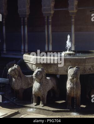 FUENTE DEL PATIO DE LOS LEONES DE LA ALHAMBRA DE GRANADA. Ort: ALHAMBRA - PATIO DE LOS LEONES, Granada, Spanien. Stockfoto