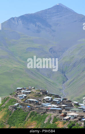 Xinaliq, Aserbaidschan, ein abgelegenes Bergdorf im Kaukasus Stockfoto