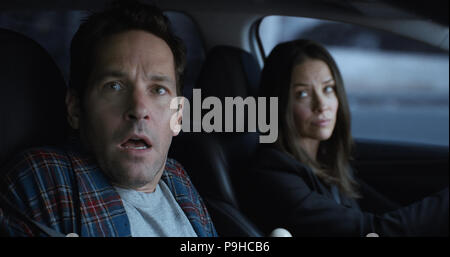 RELEASE DATUM: Juli 6, 2018 Title: ant-man und die Wespen STUDIO: Marvel Studios Regisseur: Peyton Reed Plot: Als Scott Lang Salden, sowohl ein Super Hero und ein Vater, der Hoffnung Van Dyne und Dr. Hank Pym dringend eine neue Mission, findet die Ant-Man kämpfen Neben den Wasp Geheimnisse aus der Vergangenheit aufzudecken. STARRING: Paul Rudd als Scott Lang/Ant-Man, Evangeline Lilly als Hoffnung Van Dyne/Wespe. (Bild: © Marvel Studios/Unterhaltung Bilder) Stockfoto